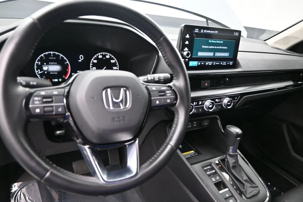 Used 2023  Honda EX-L image 18