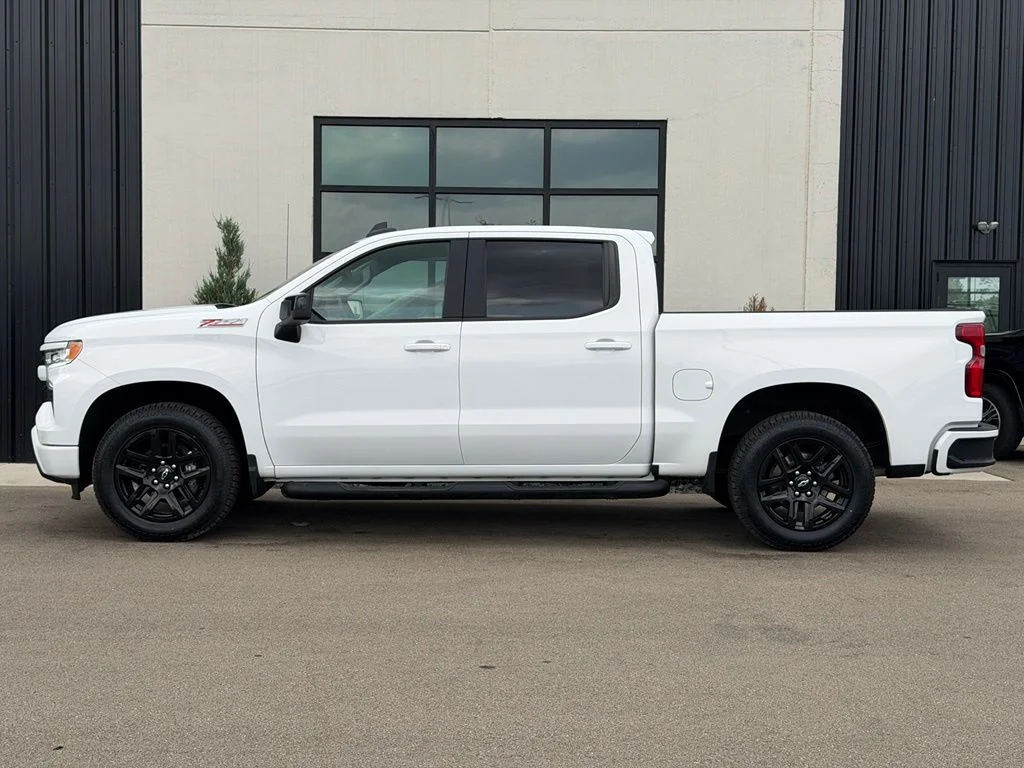 Used 2024 White Chevrolet RST image 2