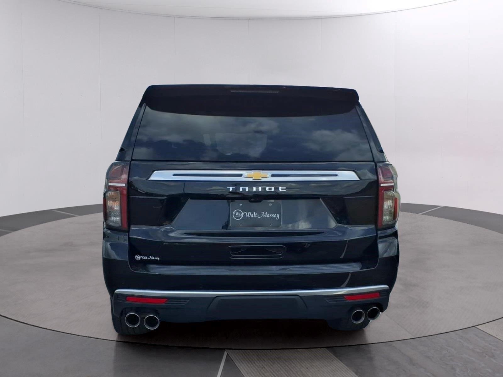 Used 2023 Black Chevrolet High Country image 4
