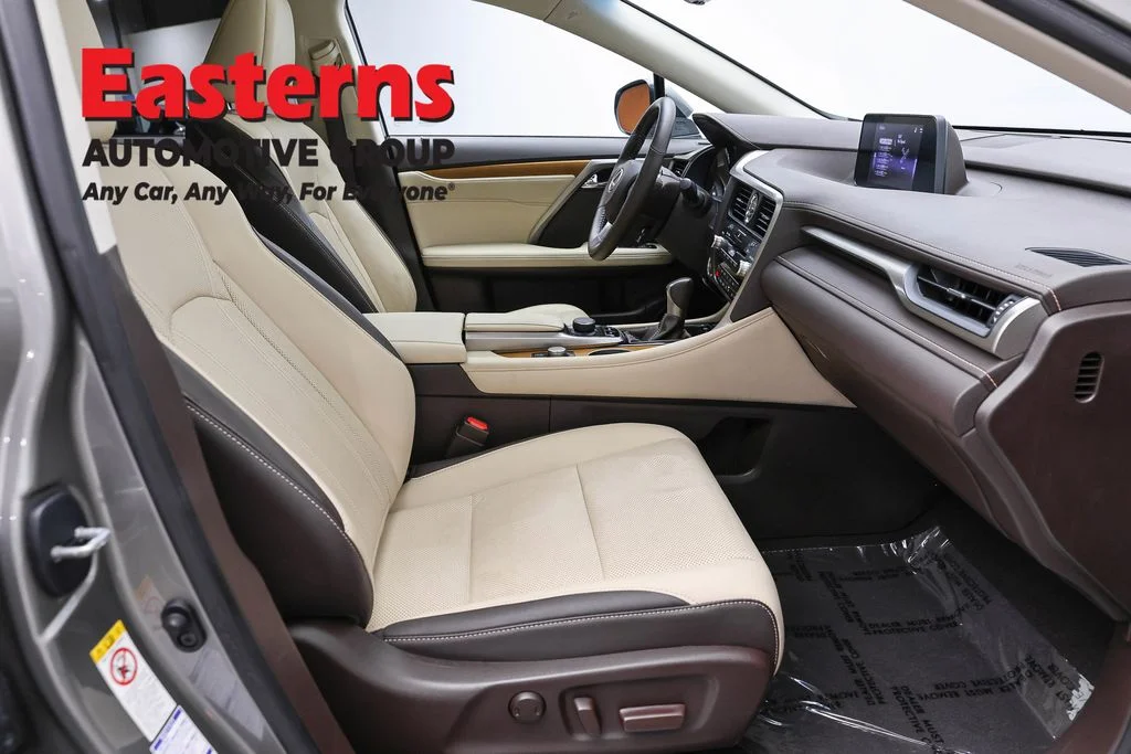 Used 2018 Silver Lexus 350 image 29