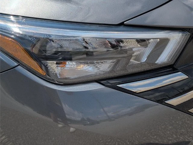 Used 2024 Gun Metallic Nissan SR image 4