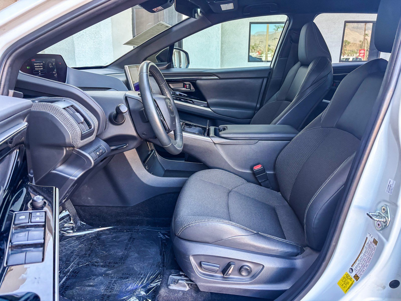 Used 2024 Pearl Toyota XLE image 18