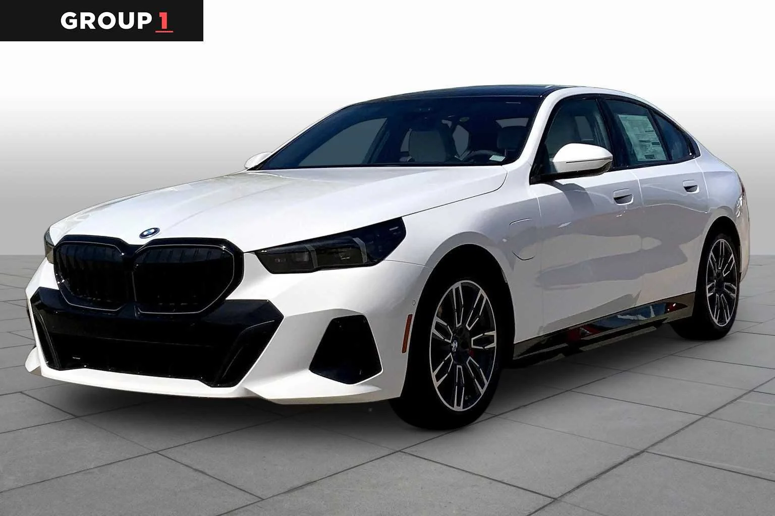 2026 BMW 5 Series 550e xDrive Sedan's photo