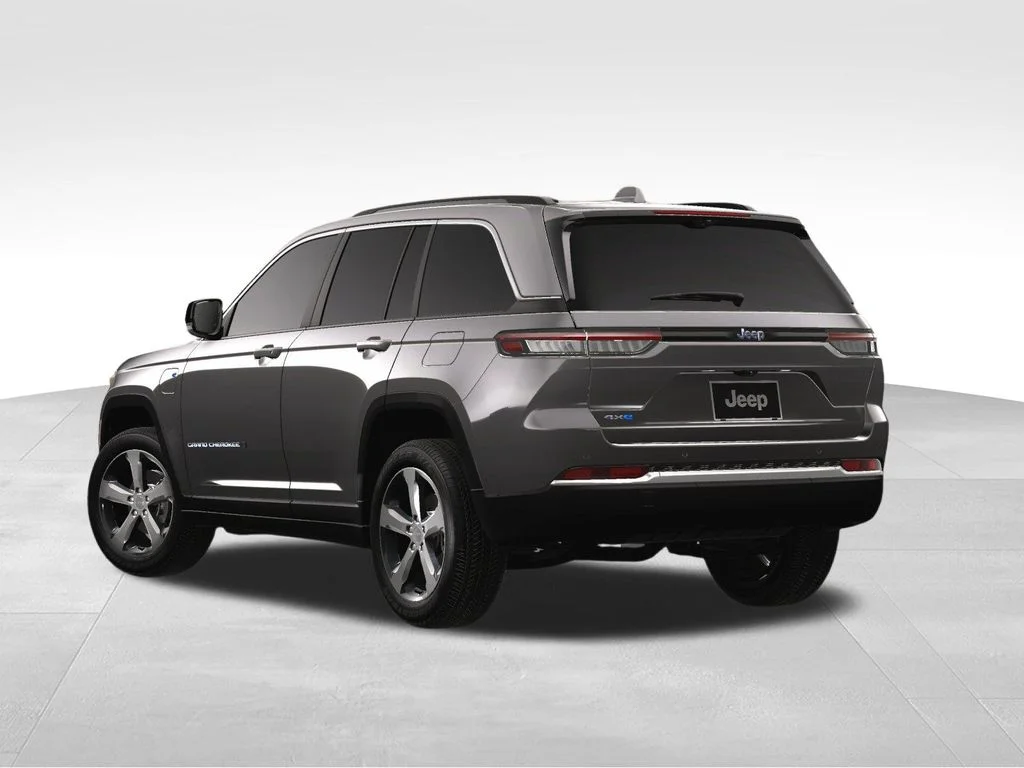 New 2024 Baltic Gray Metallic Clearcoat Jeep 4xe image 4