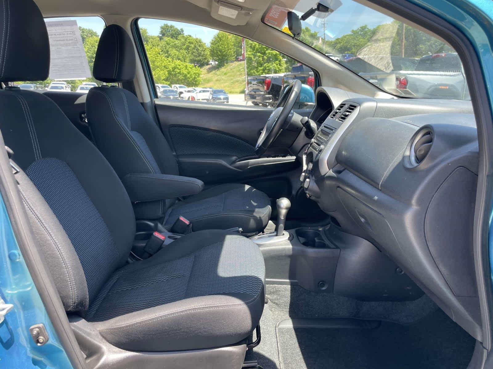 Used 2014 Metallic Peacock Nissan SV image 20