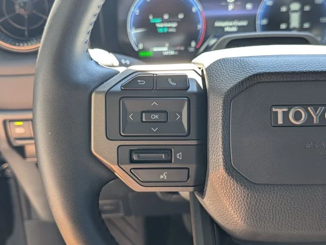 Used 2025 Black Toyota Base image 13