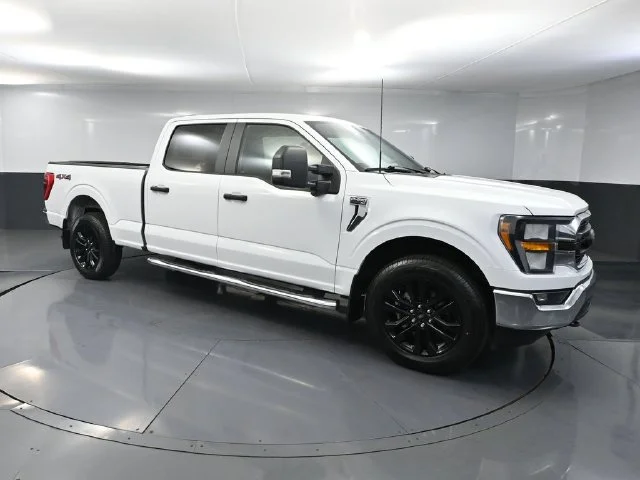 Certified Used 2023 White Ford XLT image 1