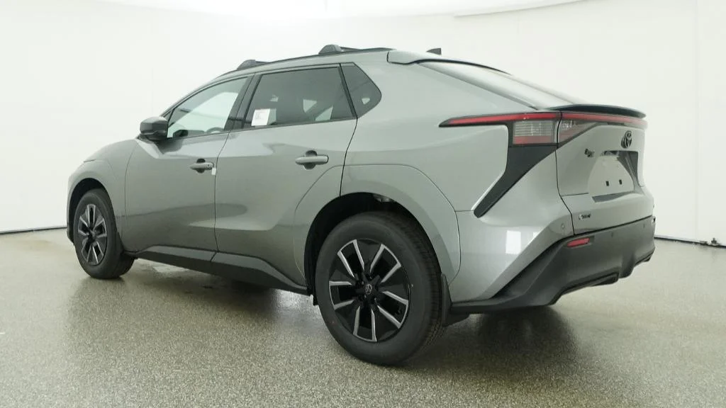 New 2026 Heavy Metal Toyota XLE image 35