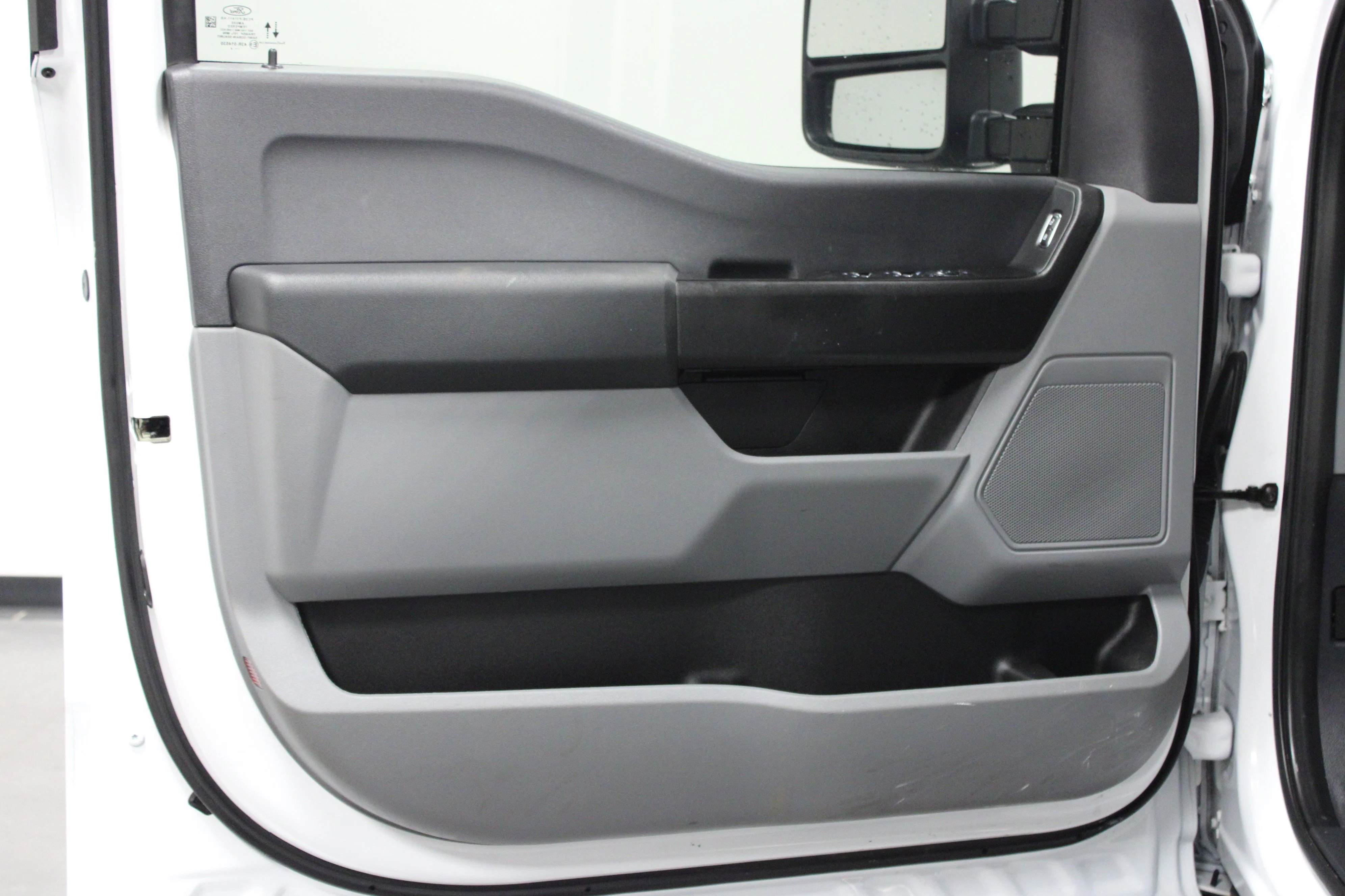 Used 2024 Oxford White Ford XL image 11