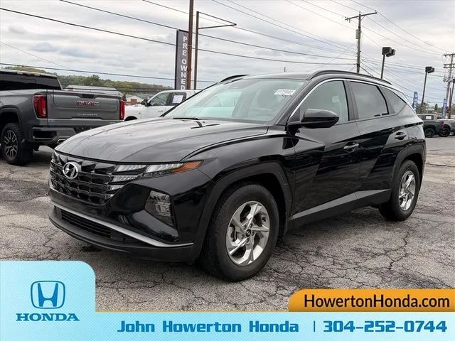 Used 2024 Black Hyundai SEL image 8