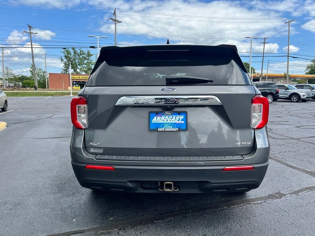 Used 2023 Gray Ford XLT image 6