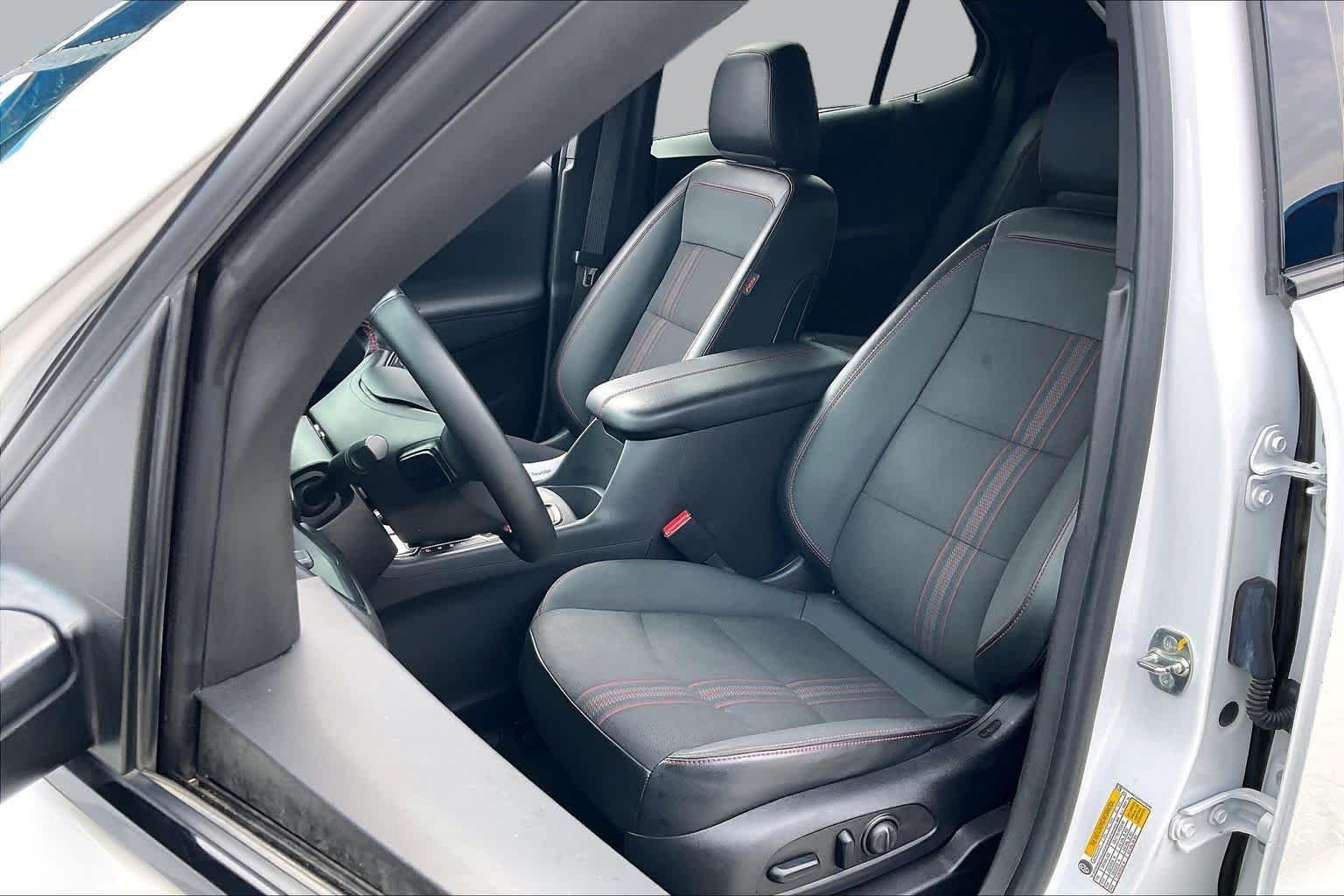 Used 2024 Iridescent Pearl Tricoat Chevrolet RS image 9