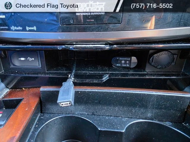Used 2018 Nebula Gray Pearl Lexus 570 image 20