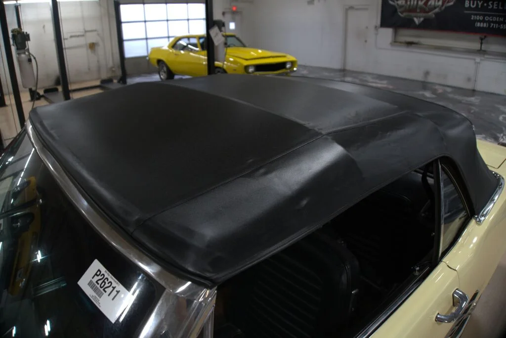 Used 1966 Yellow Ford  image 16