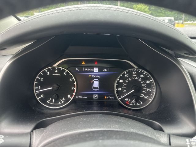 Used 2023 Blue Nissan SL image 13