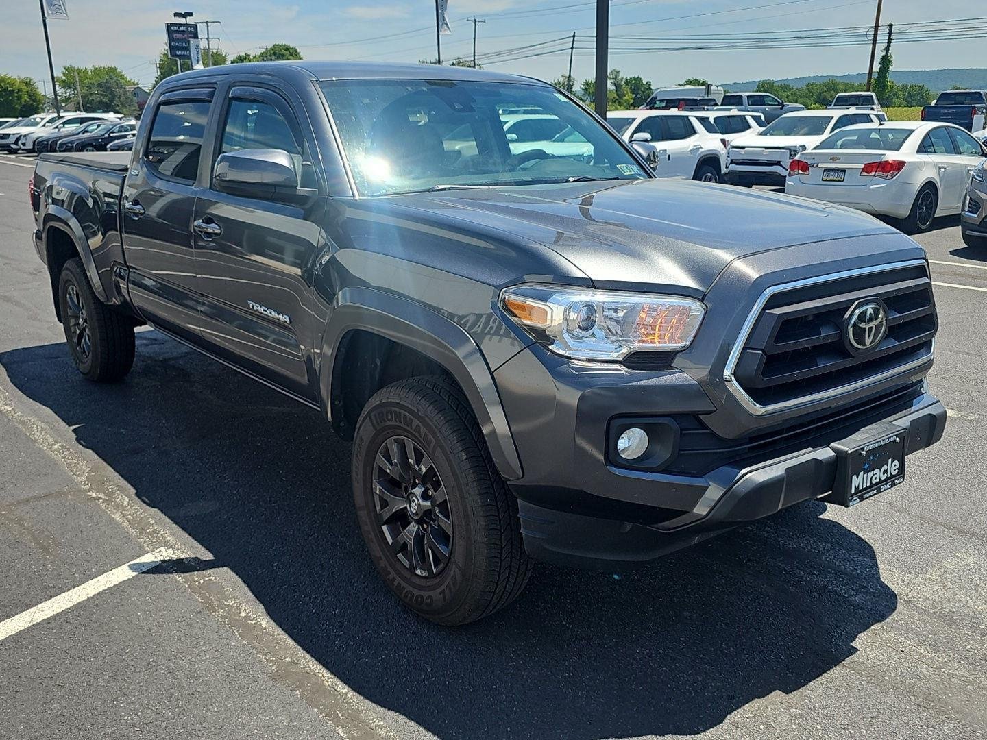 Used 2022 Magnetic Gray Metallic Toyota SR5 image 27