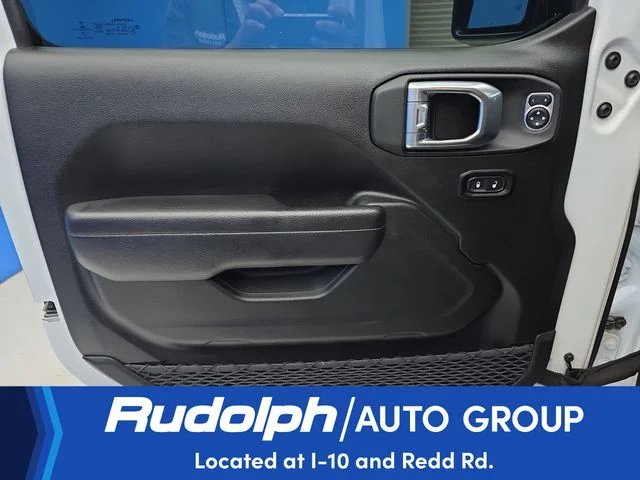 Used 2022 Bright White Clearcoat Jeep Unlimited Rubicon image 12