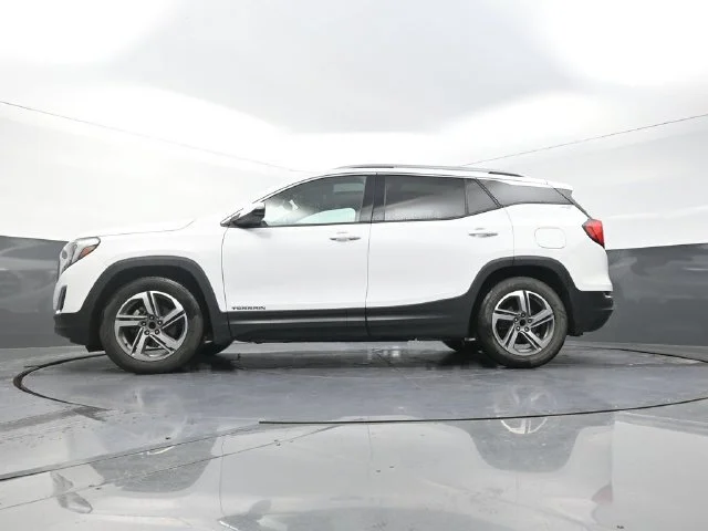 Used 2019 White GMC SLT image 34