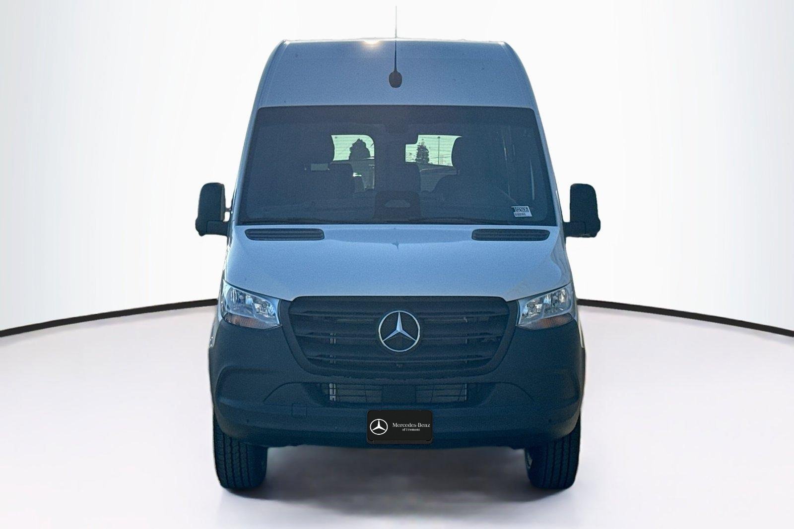 New 2026 Arctic White Mercedes-Benz  image 2