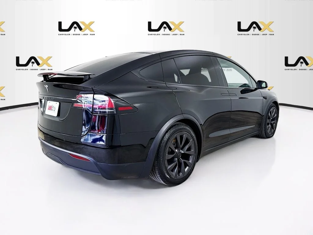 Used 2023 Black Tesla Standard Range image 7