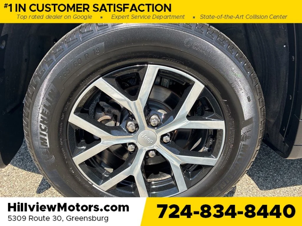 Used 2024 Bright White Clearcoat Jeep Limited image 11