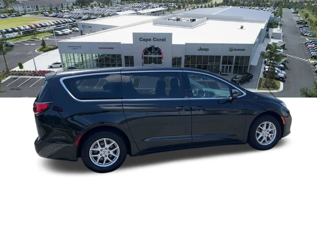 Certified Used 2023 Black Chrysler Touring L image 15