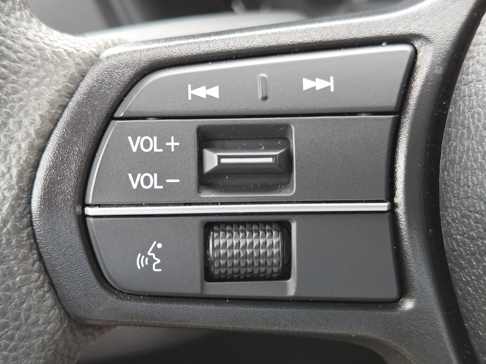 2025 Honda Accord SE - Photo 12