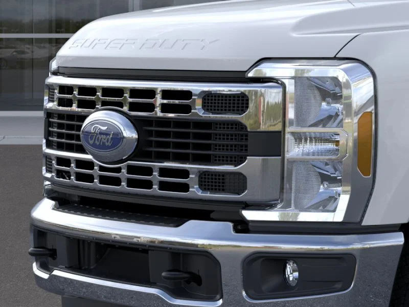 New 2026 Oxford White Ford F-250® XLT image 17