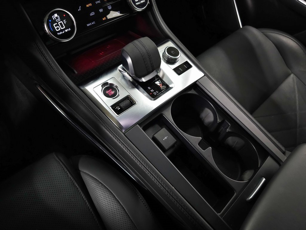 2022 JAGUAR F-PACE - Image 33