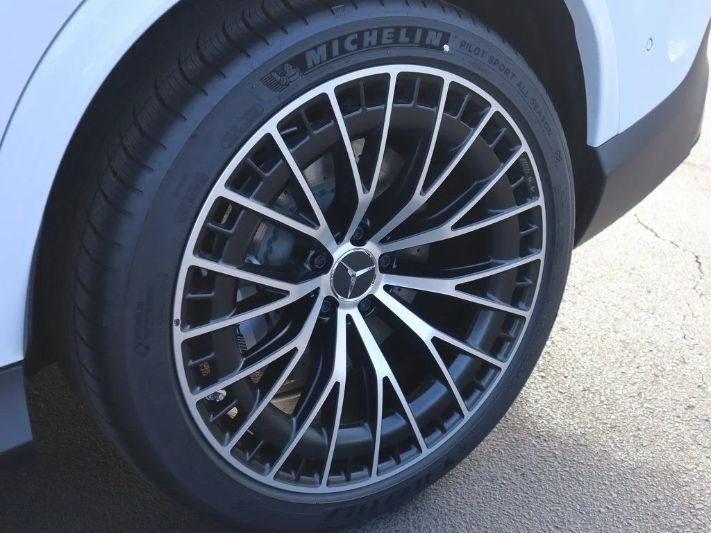 New 2026 Polar White Mercedes-Benz GLC 43 AMG® image 49