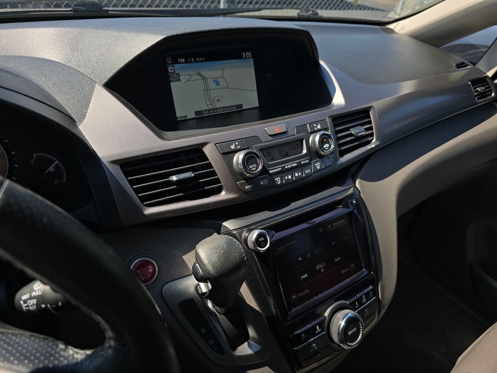 Used 2015  Honda Touring image 25