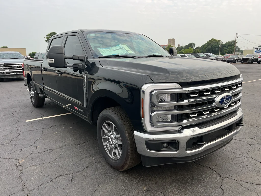 2026 Ford F-250 Super Duty Lariat - Photo 3