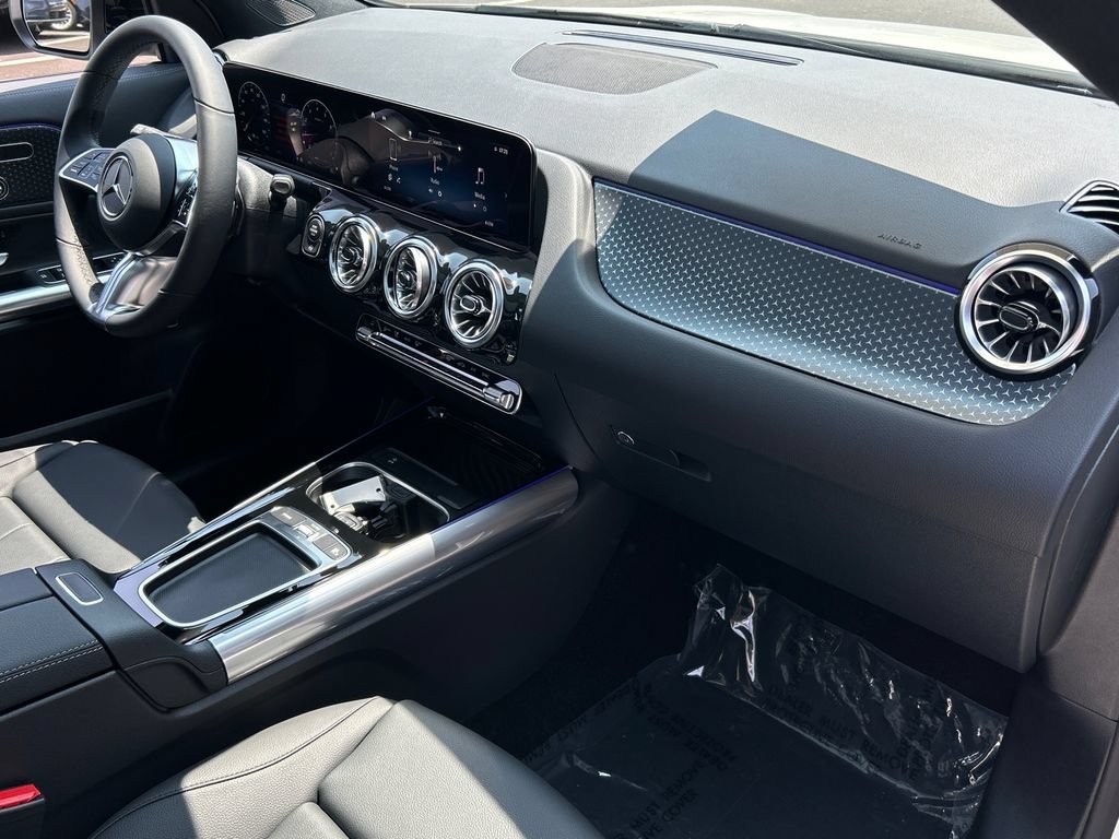 New 2026 Polar White Mercedes-Benz GLA 250 image 63