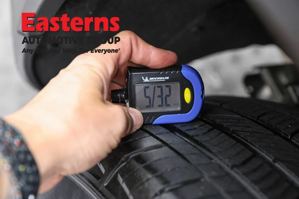 Used 2025 Black Jeep Altitude image 30