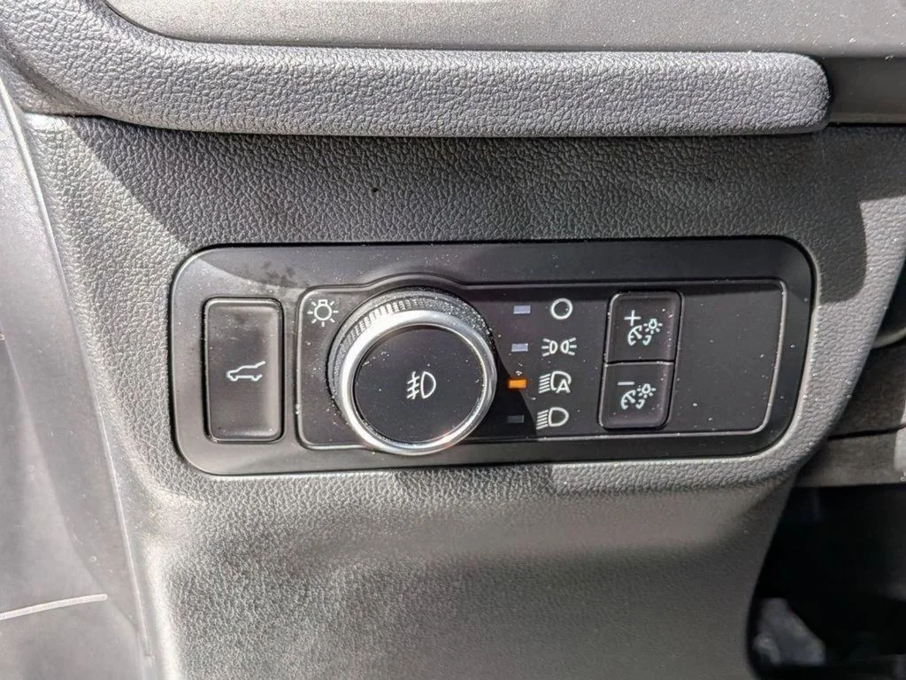 Used 2023 Silver Ford ST-Line Select image 16