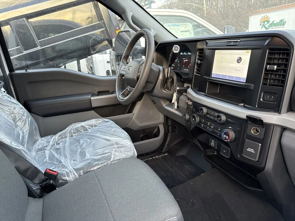 New 2025 White Ford XLT image 23