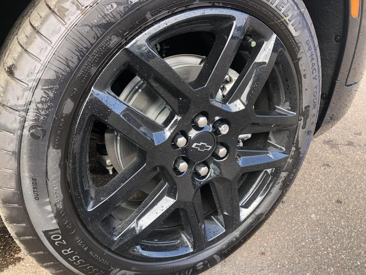 New 2026 Black Chevrolet Awd 4dr Rs image 10