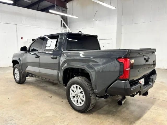 Used 2026  Toyota SR image 5