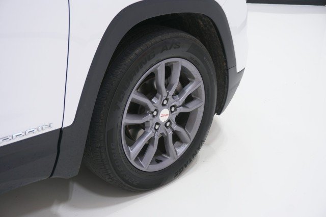 Used 2024 WHITE GMC SLT image 5