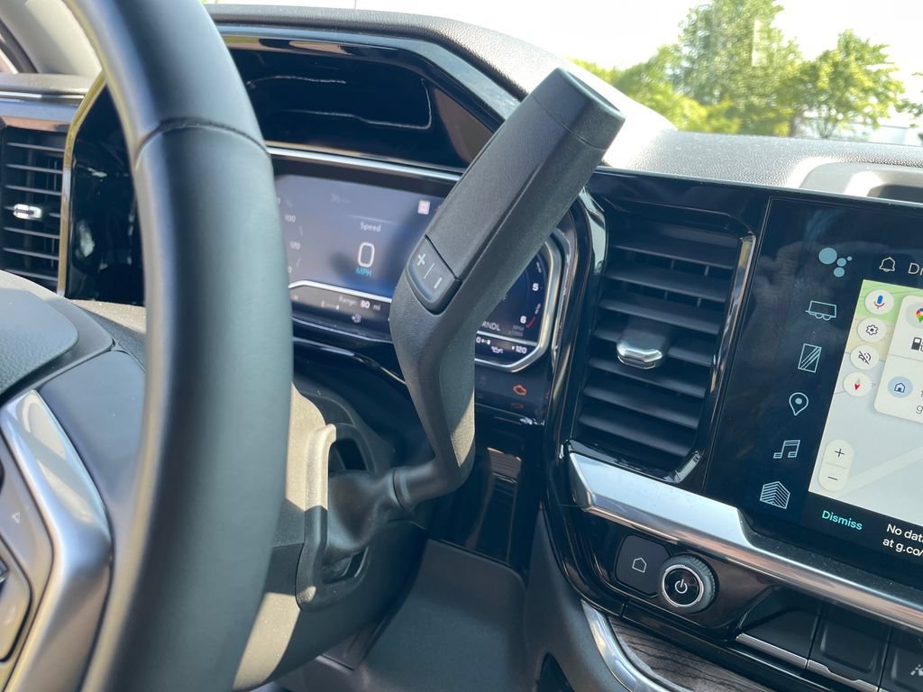 Used 2023 Sterling Gray Metallic Chevrolet LT (2FL) image 25