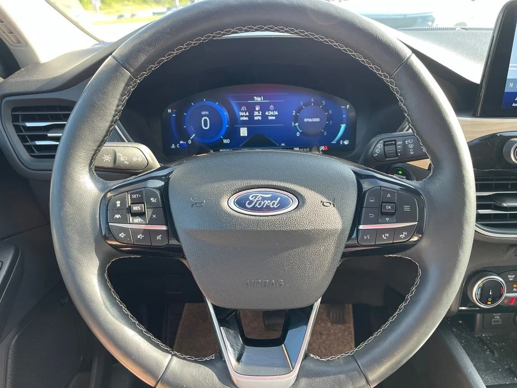 Used 2022 Iced Blue Silver Metallic Ford Titanium image 9