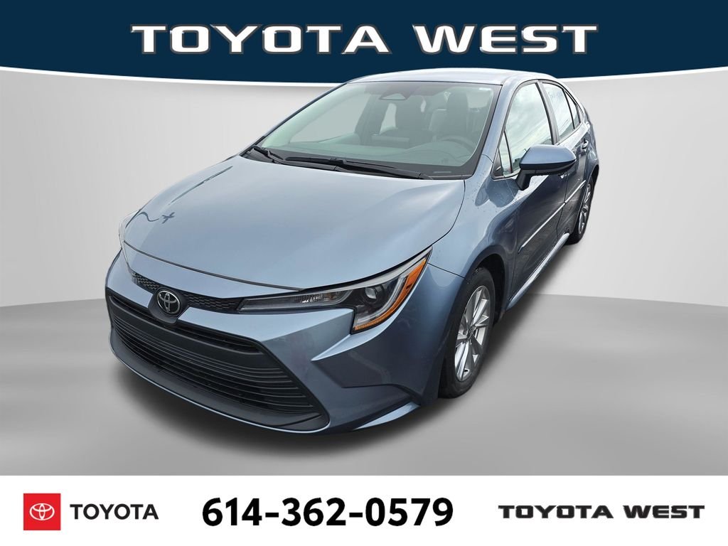 Used 2024  Toyota LE image 3