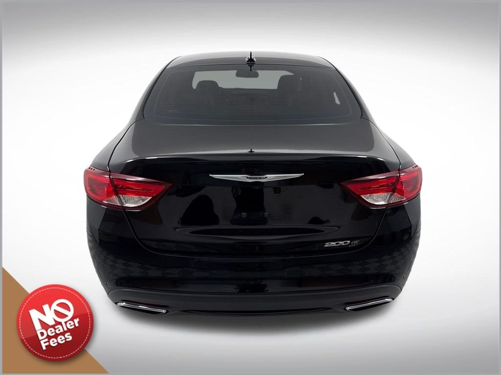 Used 2015 Black Chrysler S image 5