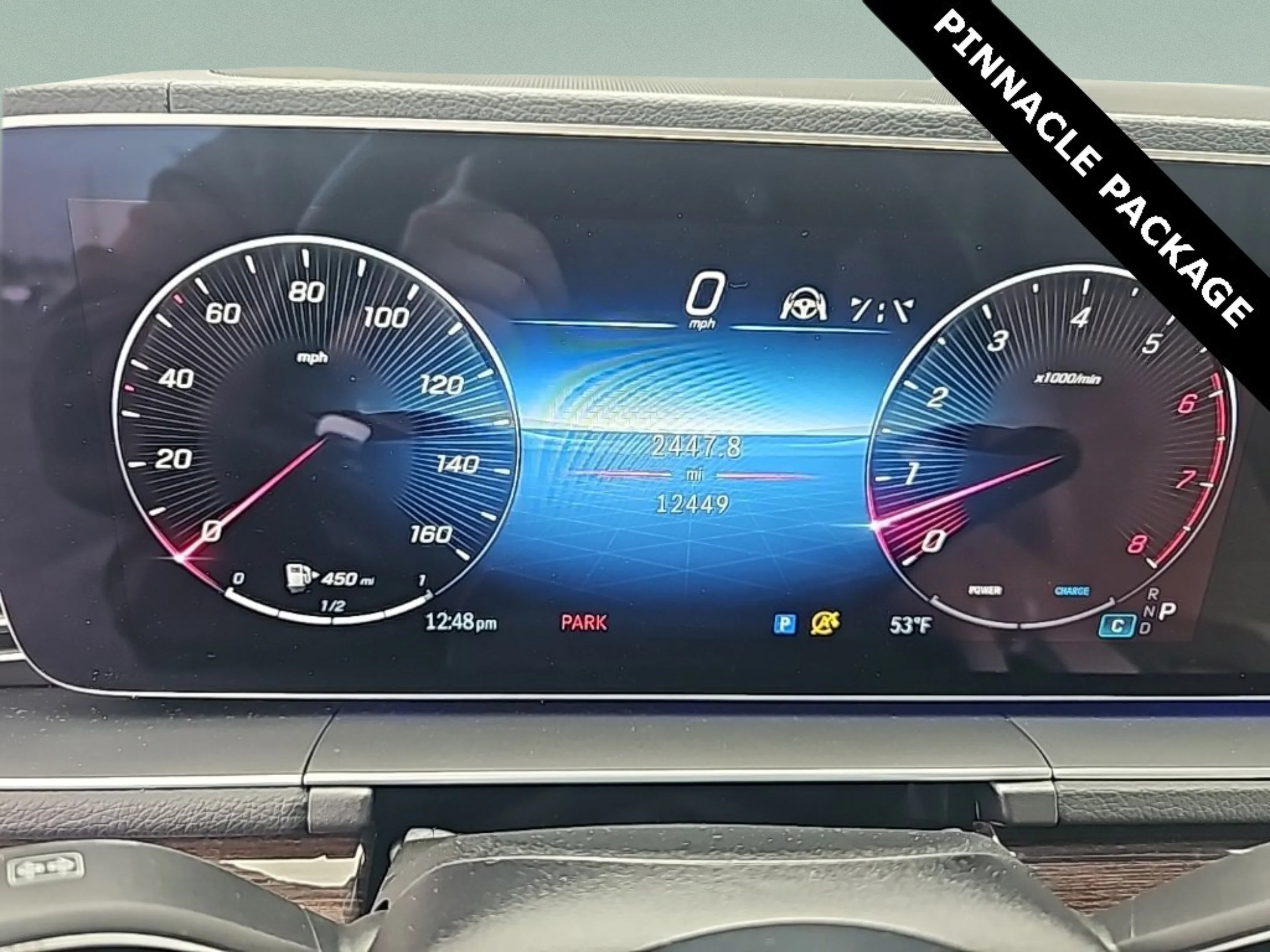 Used 2024 White Mercedes-Benz 4MATIC® image 23