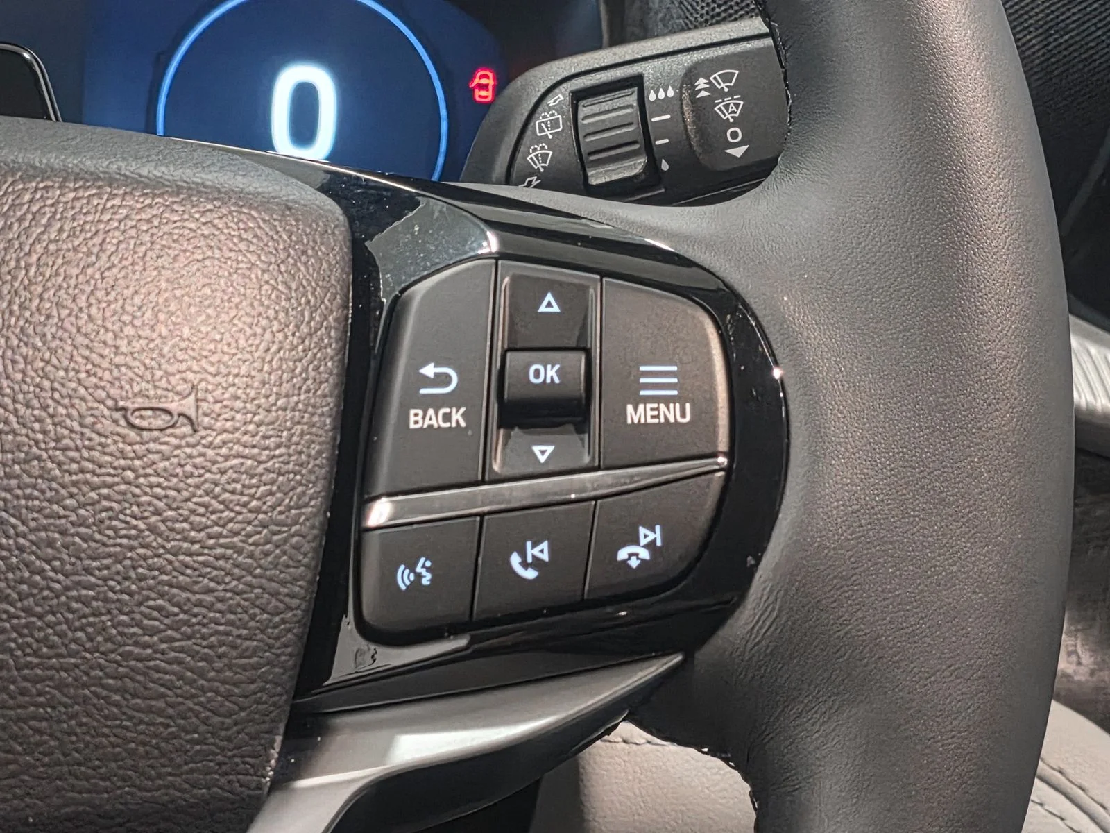 New 2026 Agate Black Metallic Ford Platinum™ image 37