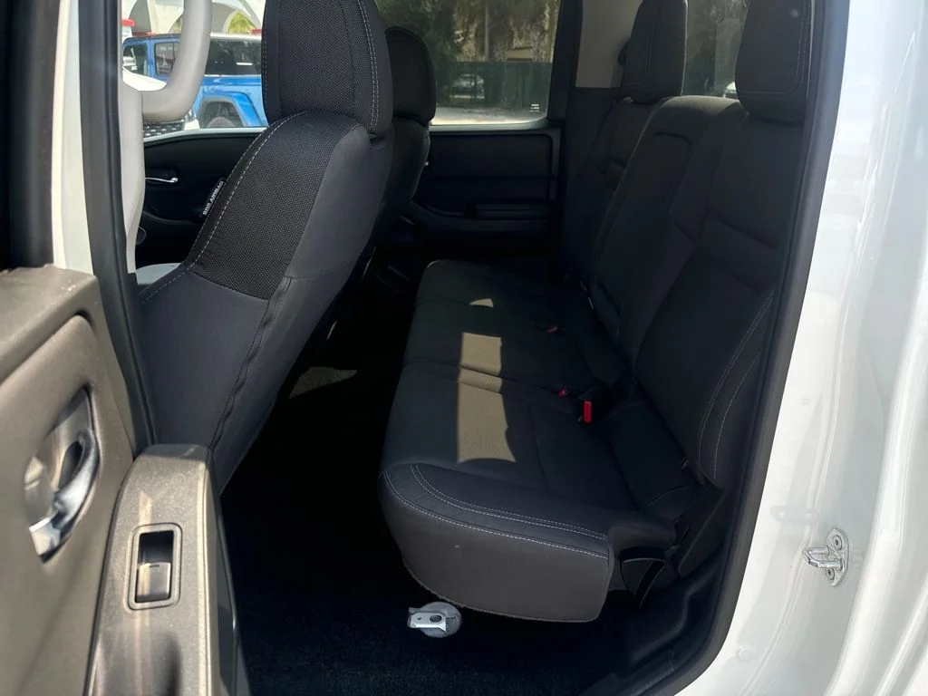 2024 Nissan Frontier SV - Photo 22