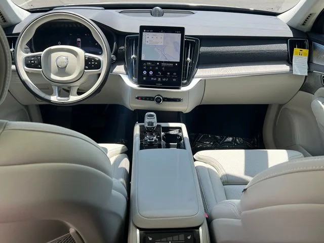 2025 Volvo XC90 Ultra - Photo 16