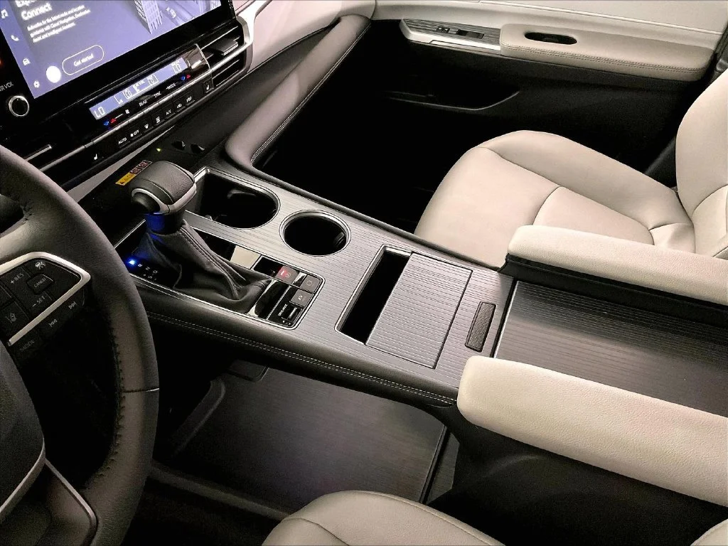 Used 2025 Blue Toyota XLE image 19