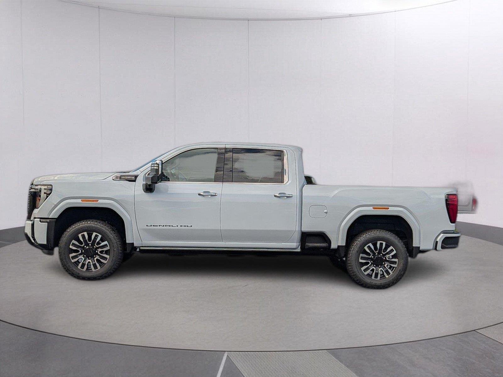 New 2026 Glacier White Tricoat GMC Denali Ultimate image 2