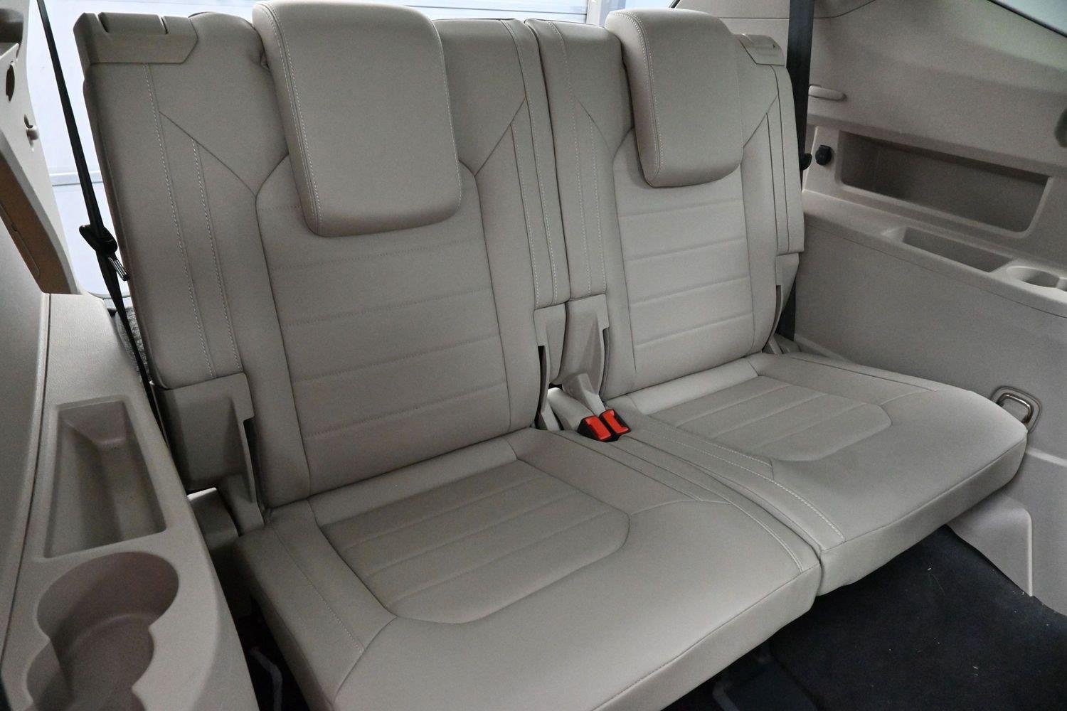 Used 2021 Pure White Volkswagen 3.6L V6 SEL Premium R-Line image 41